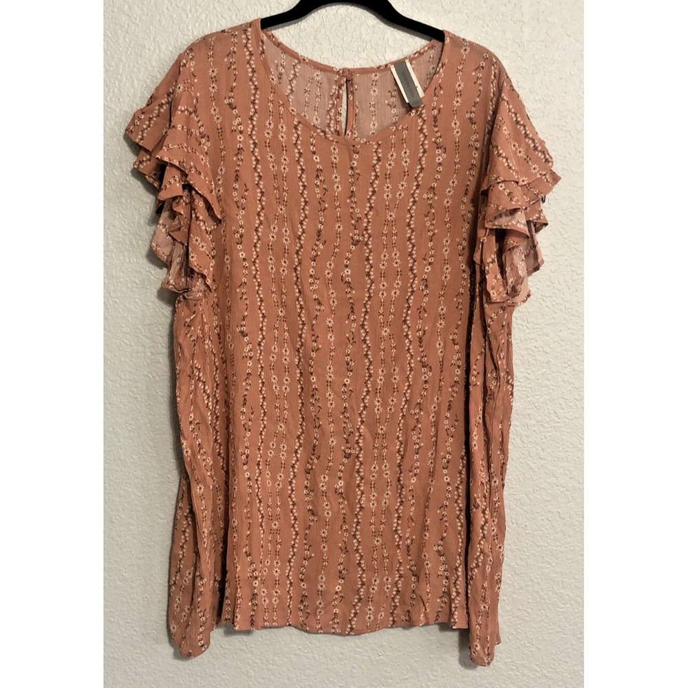 Honeyme Curvy Women's Light Red Short-Sleeve Floral Top w/Keyhole Back - Size XL
